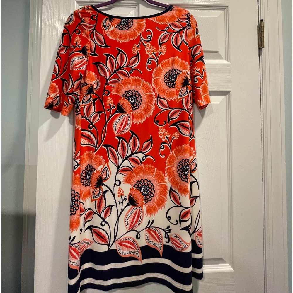 Eliza J straight line dress.